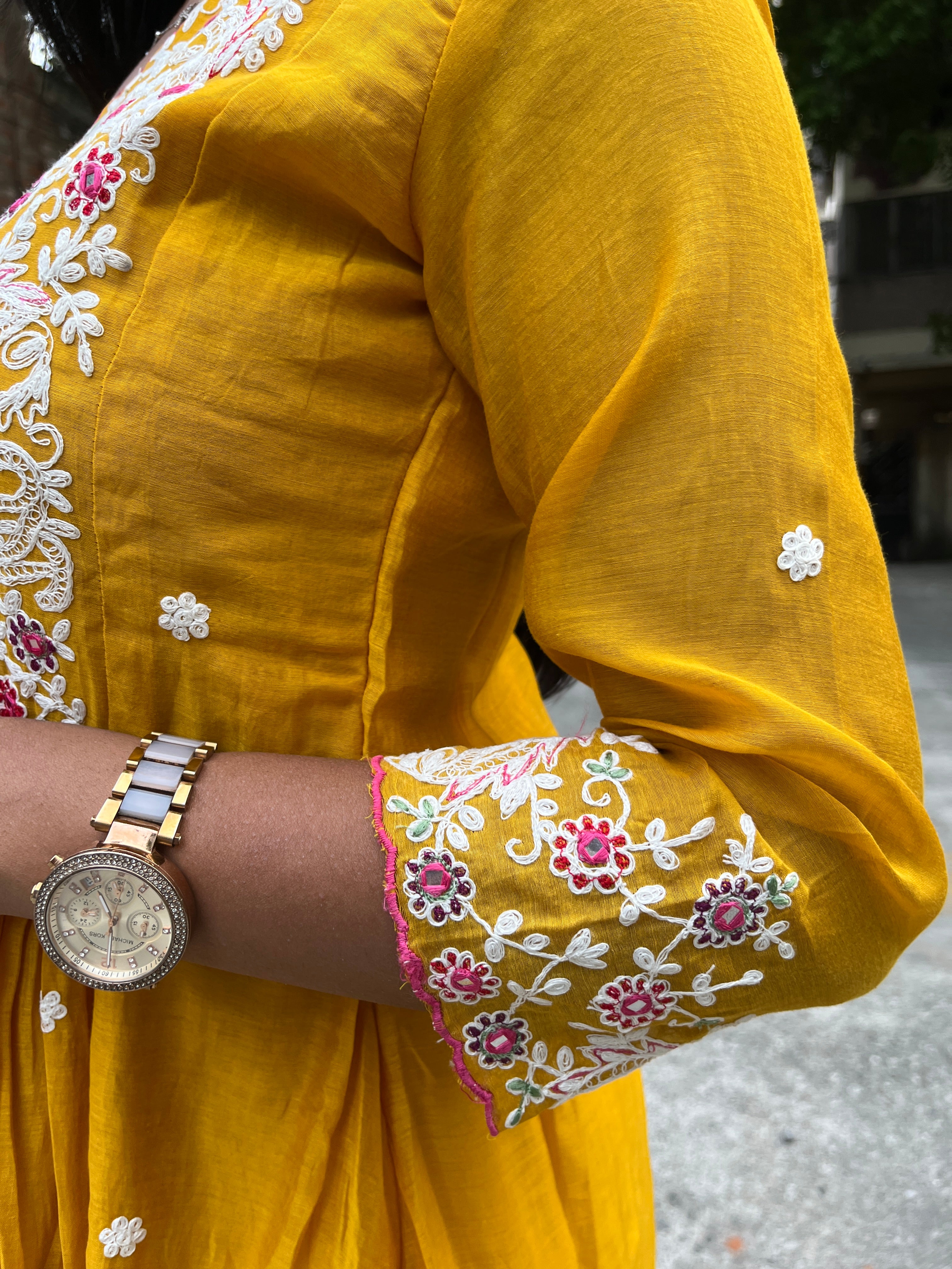 “URVASHI” Premium Mul Chanderi Thread Embroidered A Line Suit Set ✨❤️ | KurtiSwag