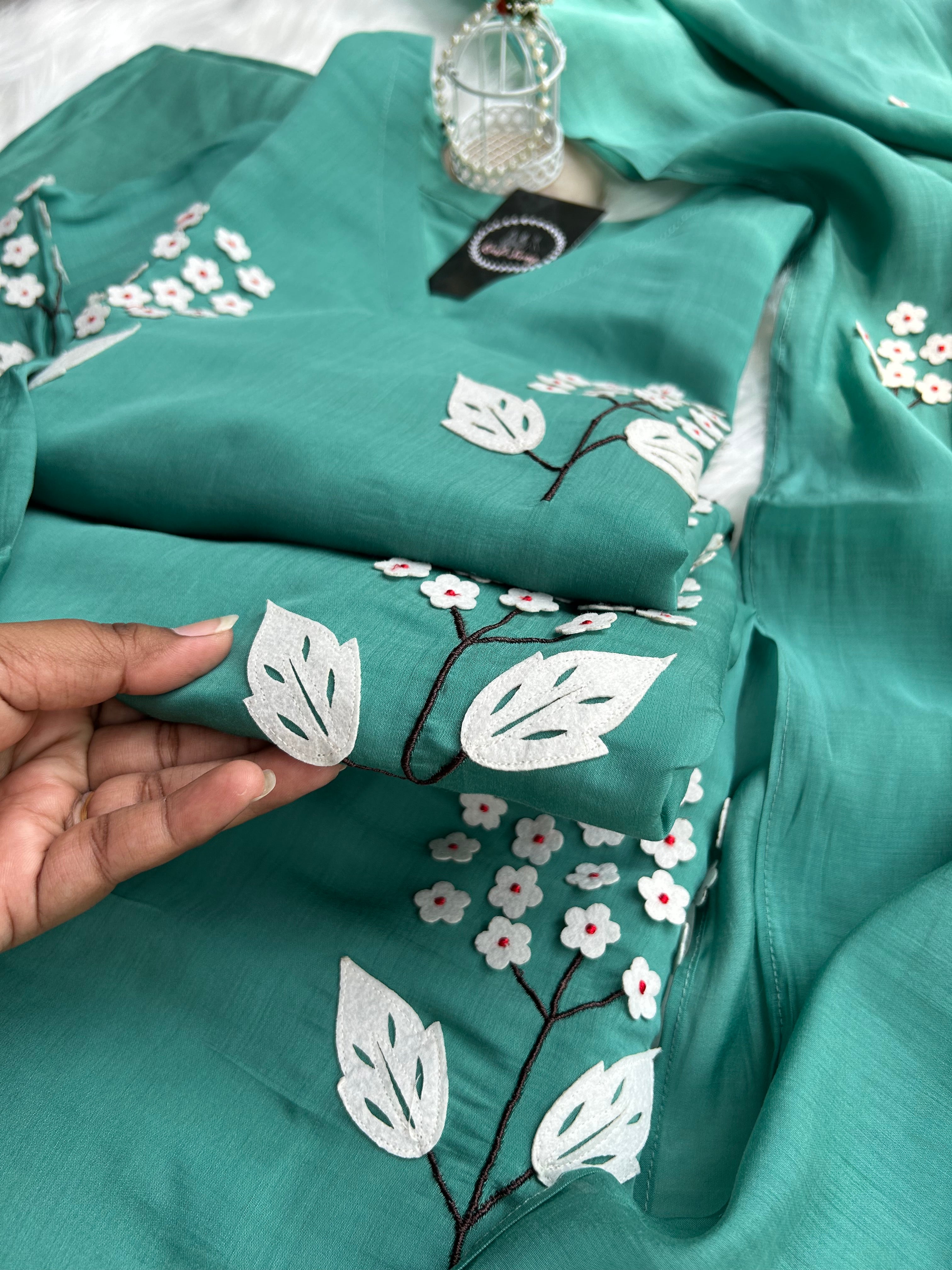 “The Flora Vibe” Premium Mul Chanderi Kurti Set✨💕 | KurtiSwag