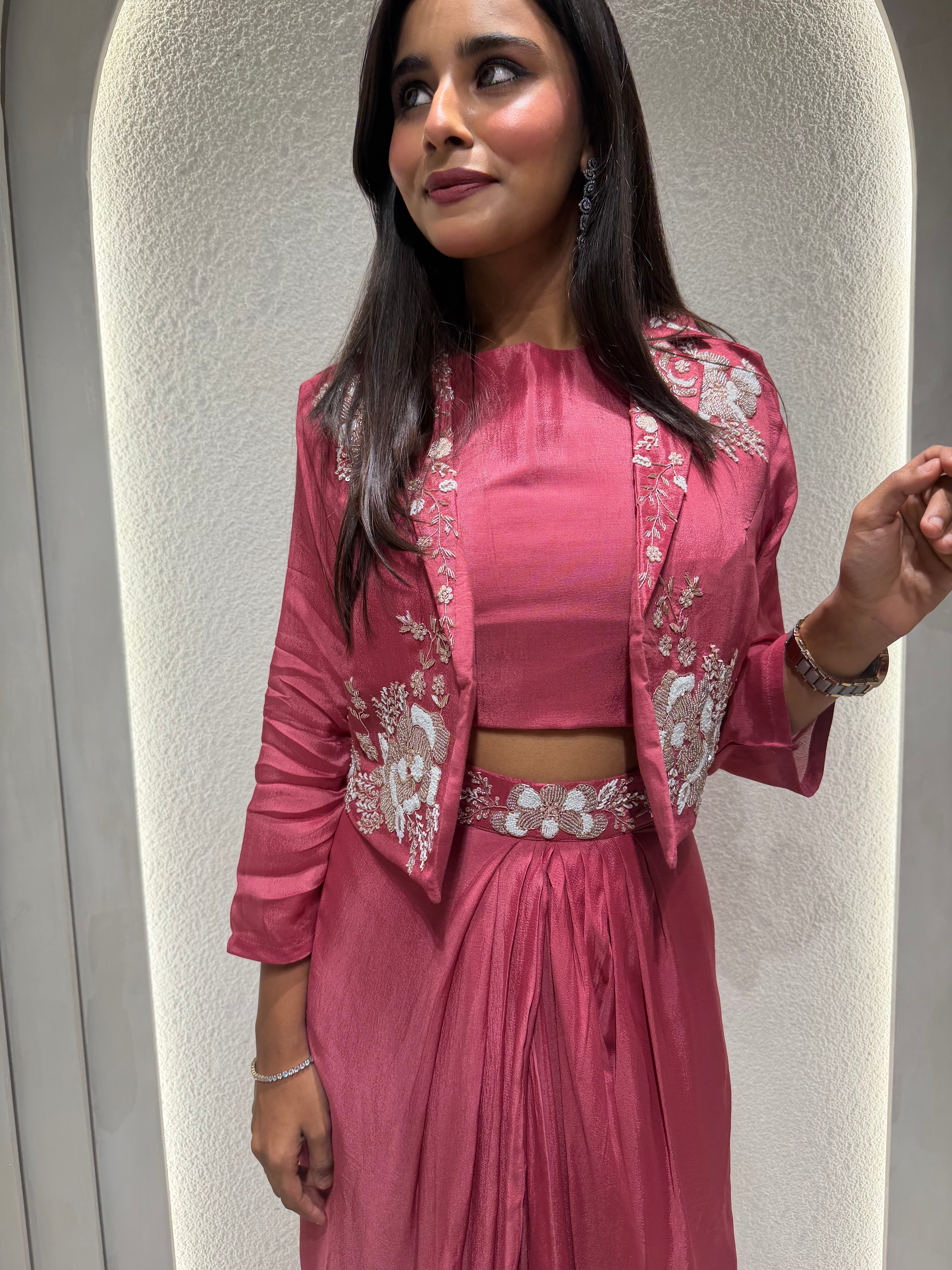 “JACKET ZARI” Indowestern Fit✨💕 | KurtiSwag