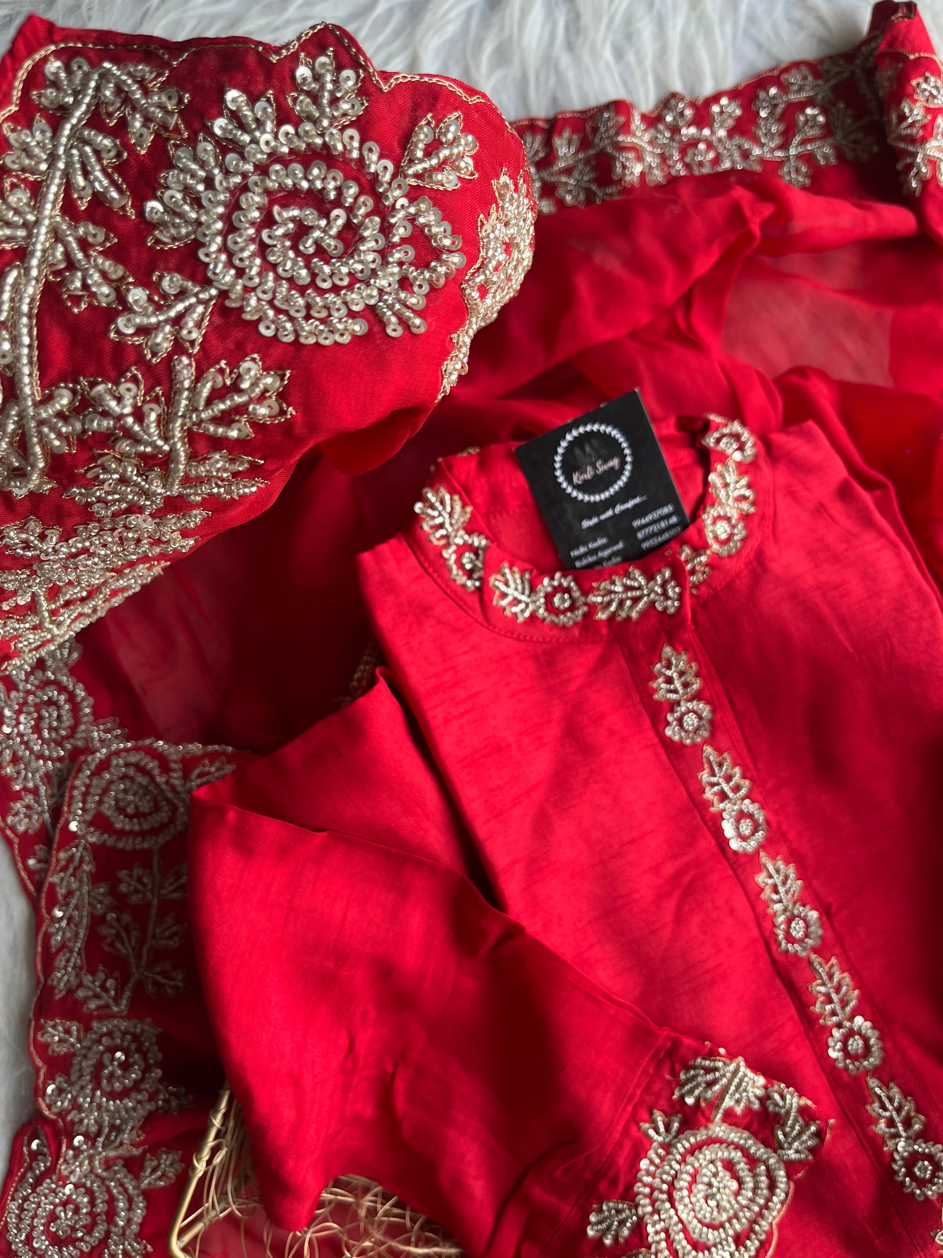 “ARADHYA” Dola Silk Festive Suit Set ✨ | KurtiSwag