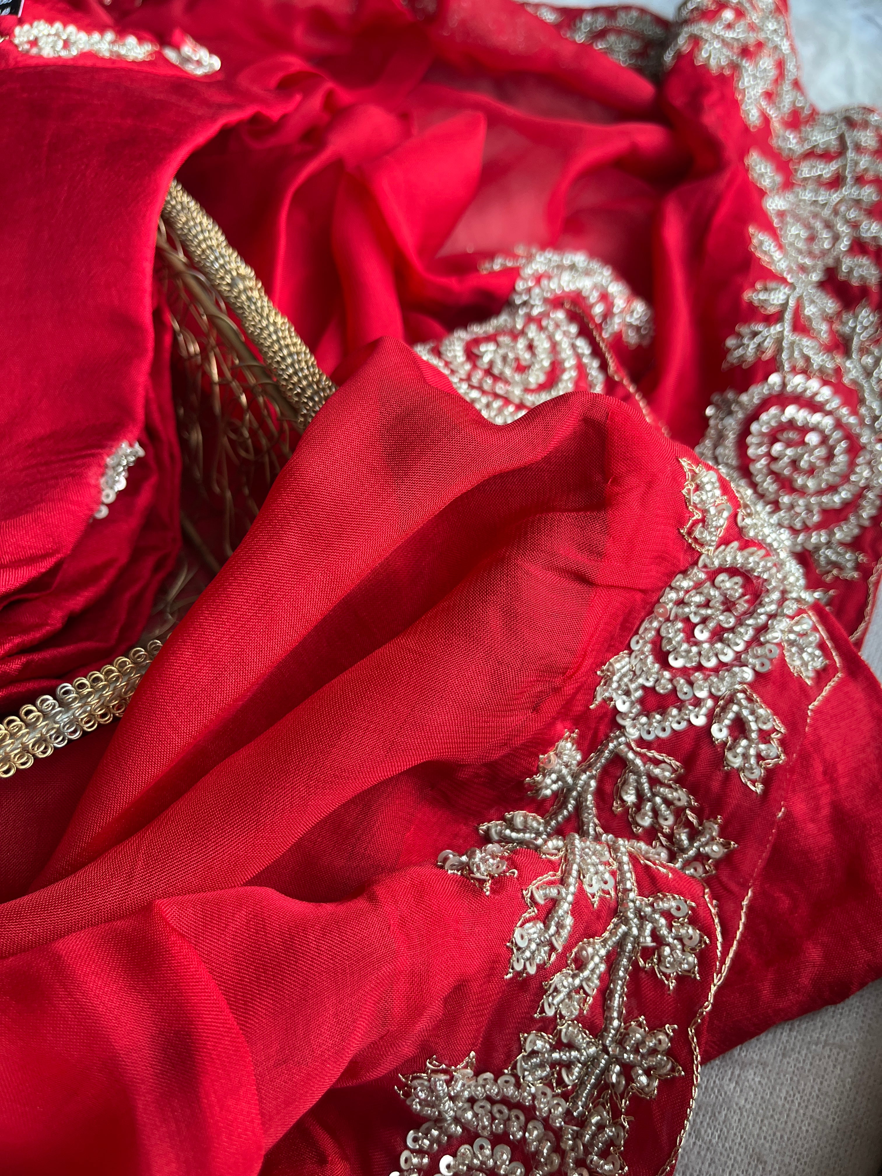 “ARADHYA” Dola Silk Festive Suit Set ✨ | KurtiSwag
