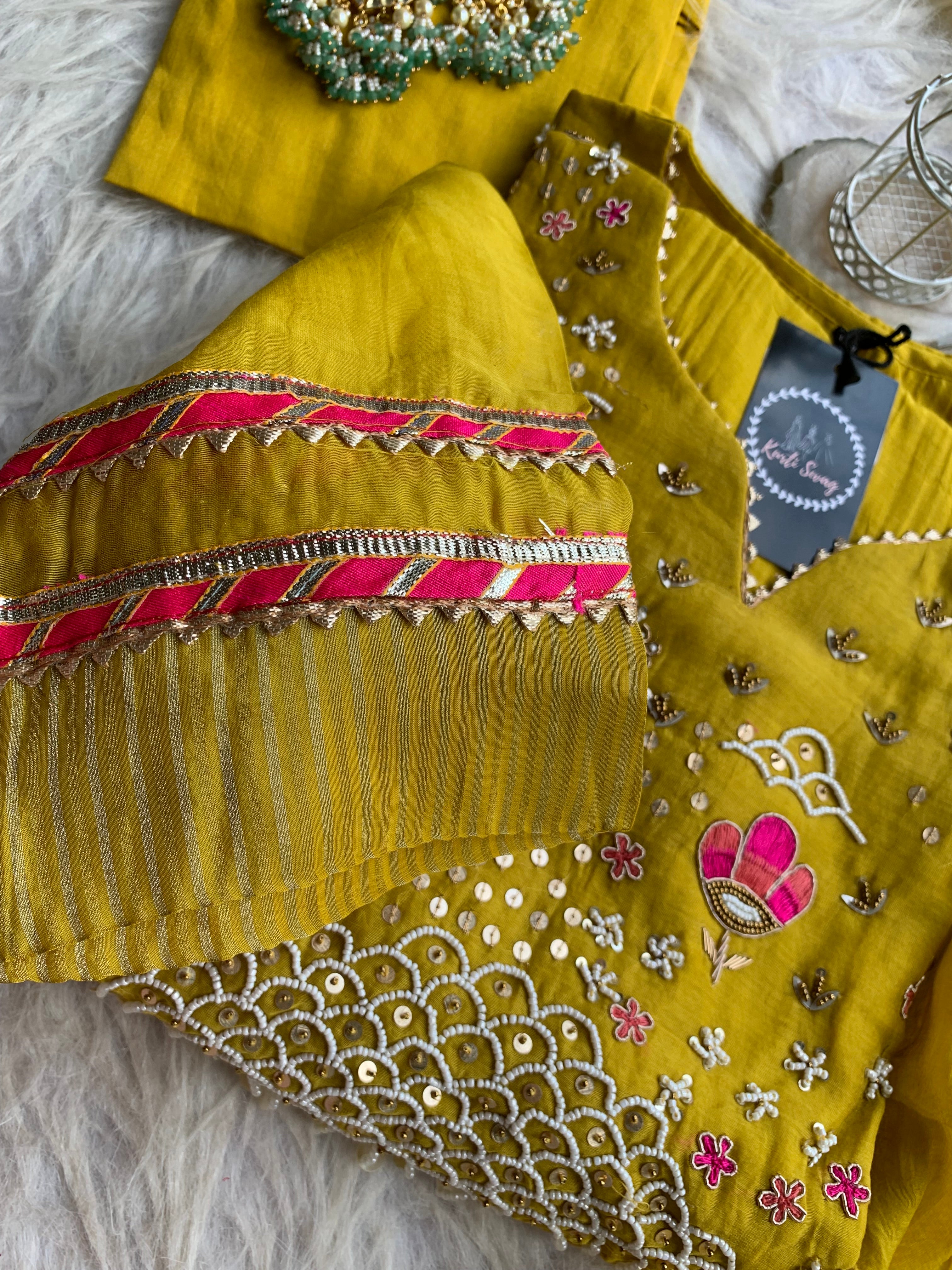 “GULNAAZ” Premium Mul Chanderi Festive Suit Set ✨💕 | KurtiSwag