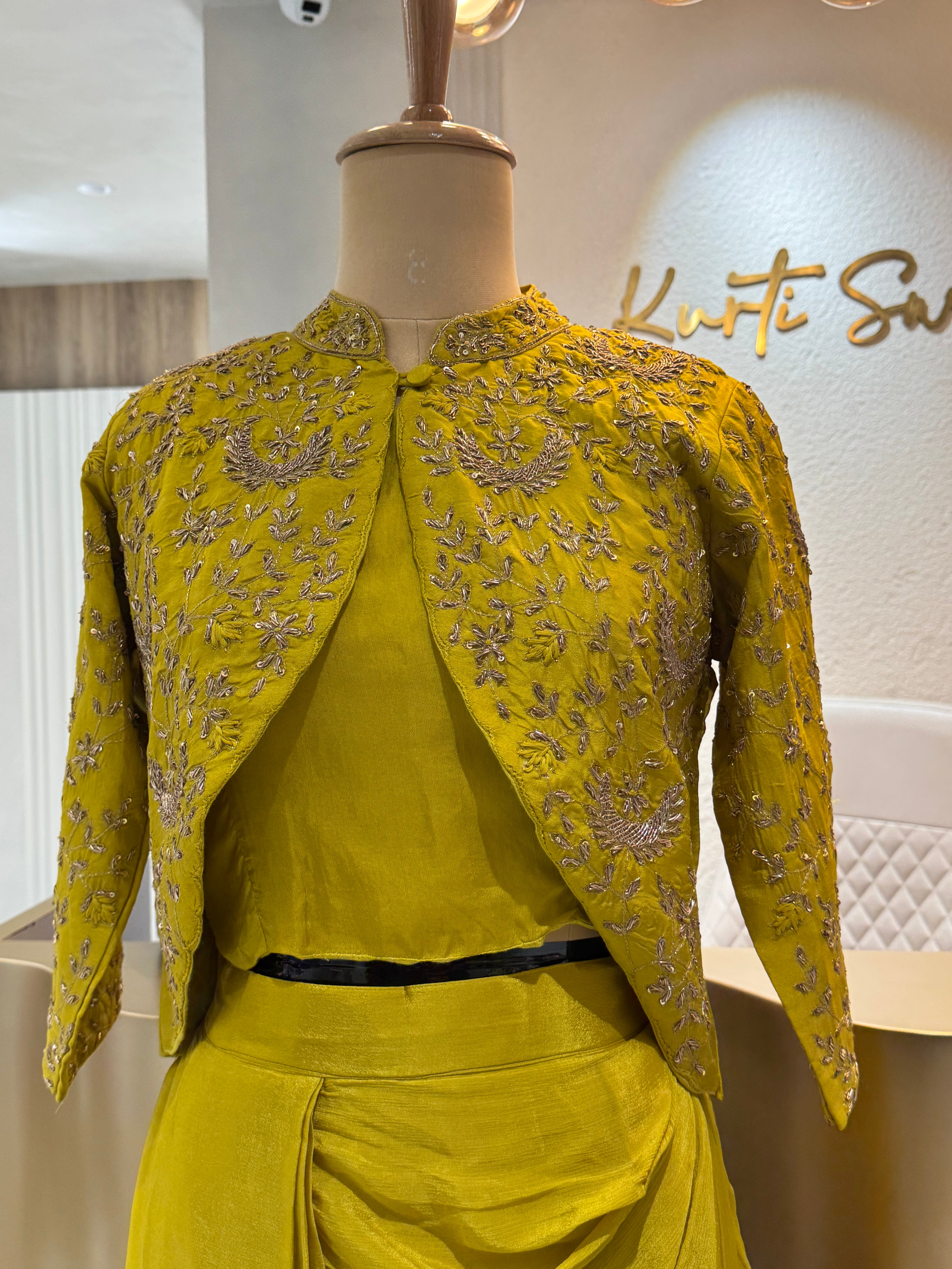 “ KAAVYA” Indo Western Fits With Zardosi Jacket & Drape Skirt ✨💕 | KurtiSwag