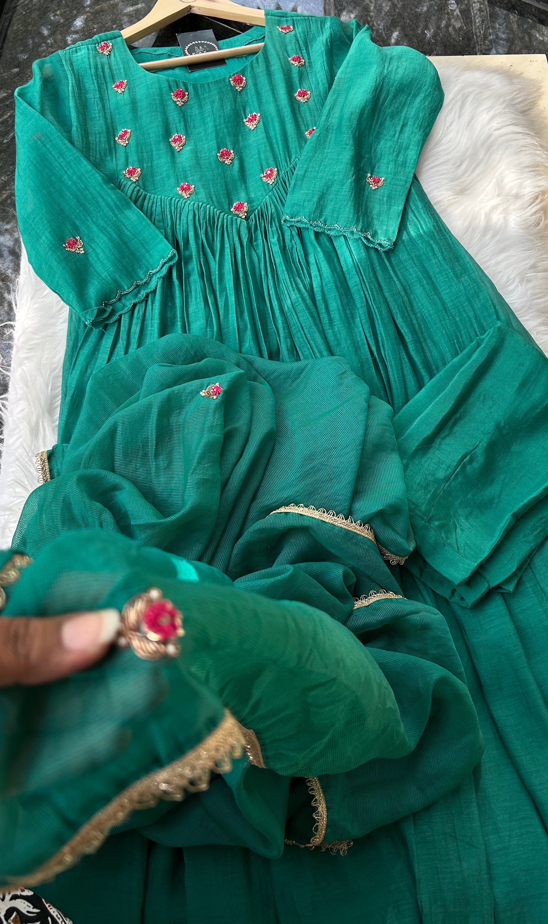 “AARINI”Premium Mul Chanderi Suit Set ✨❤️ | KurtiSwag