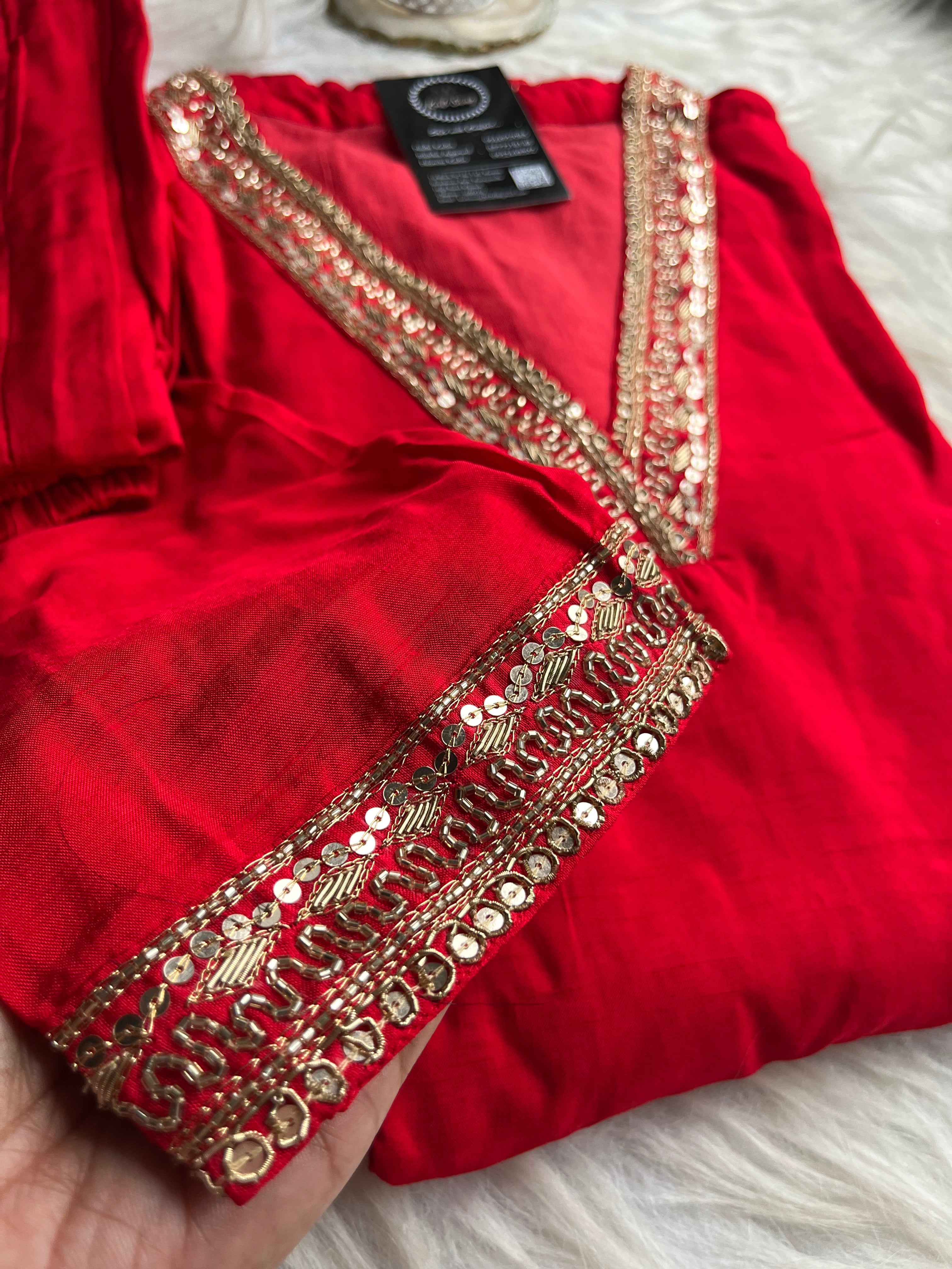 “ESHITA” Festive Kurti & Pant Set 💕✨ | KurtiSwag
