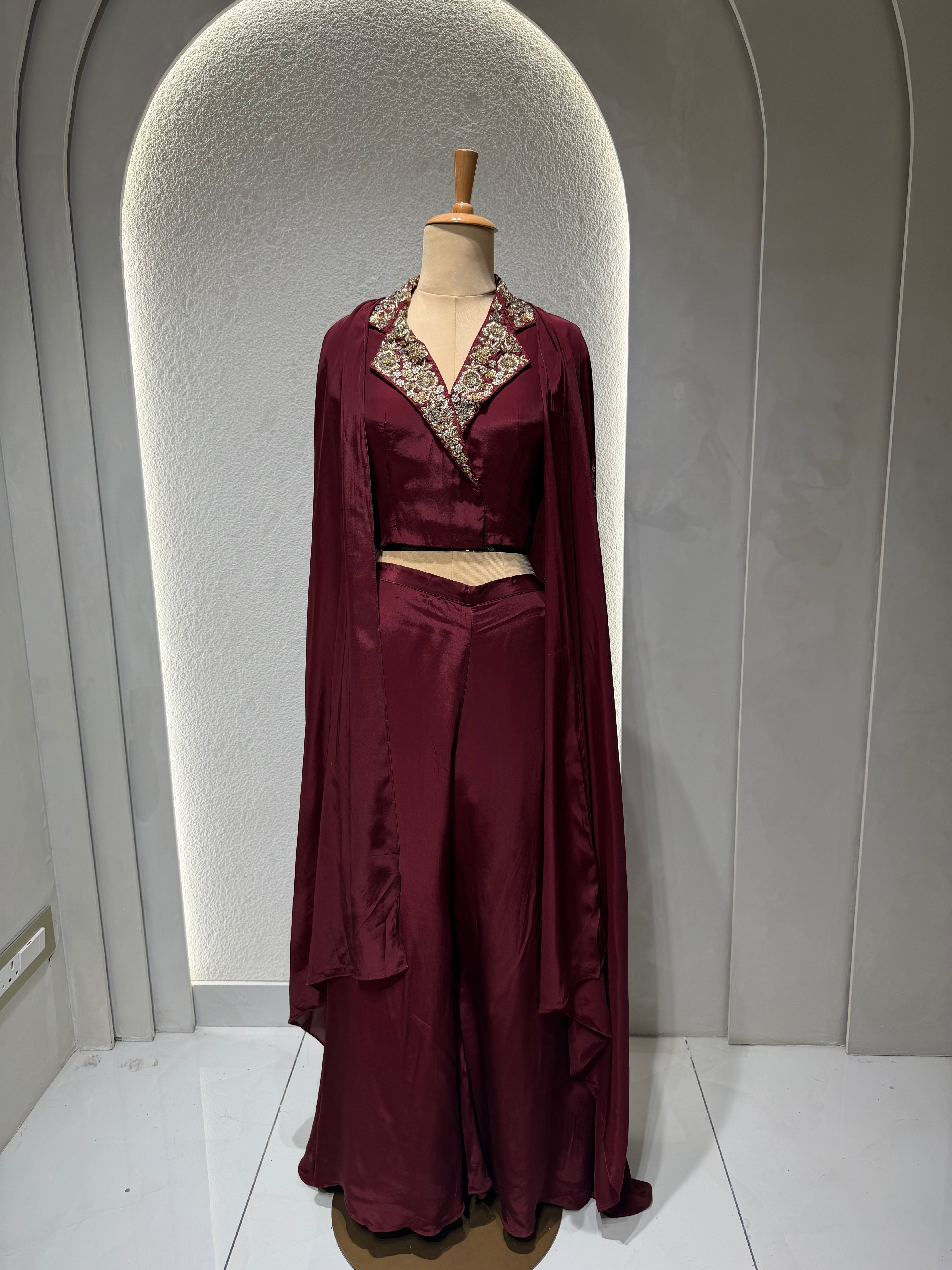 “RIWAYAT” Zardosi Embellished Jacket Indowestern Edit ✨♥️ | KurtiSwag