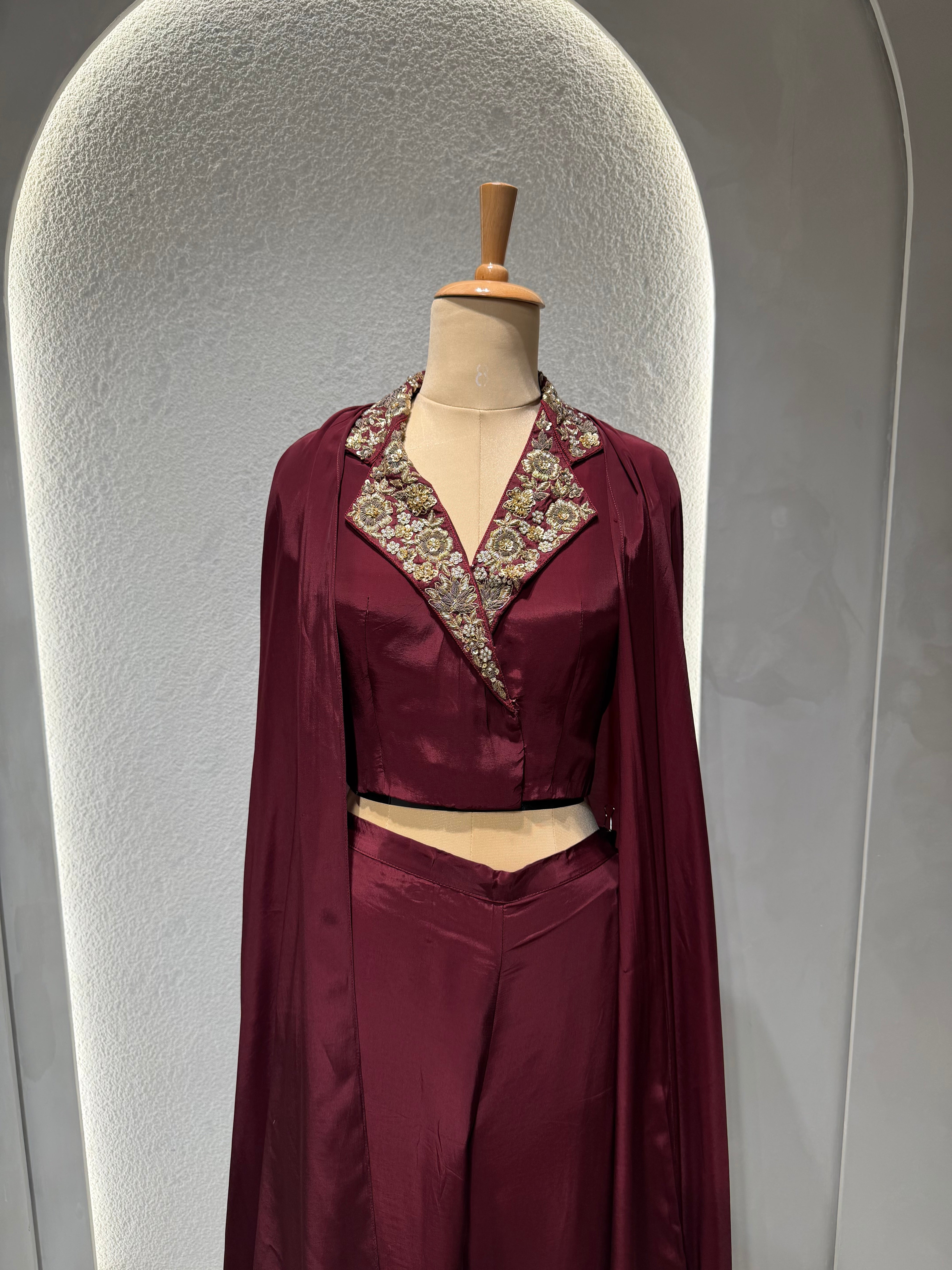 “RIWAYAT” Zardosi Embellished Jacket Indowestern Edit ✨♥️ | KurtiSwag