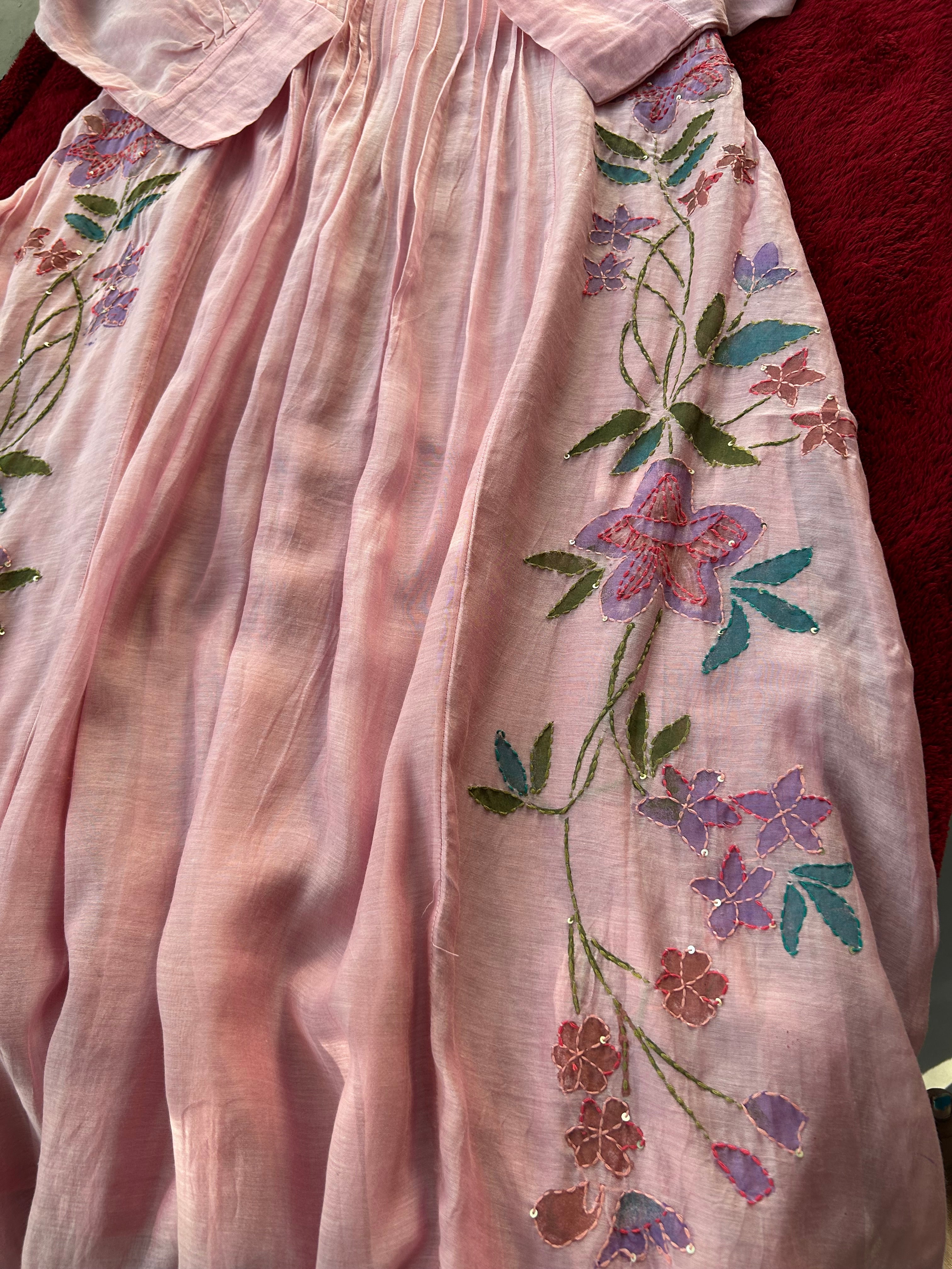 “AVANTIKA”Hand Painted Mul Chanderi Dress Suit Set ✨💕 | KurtiSwag