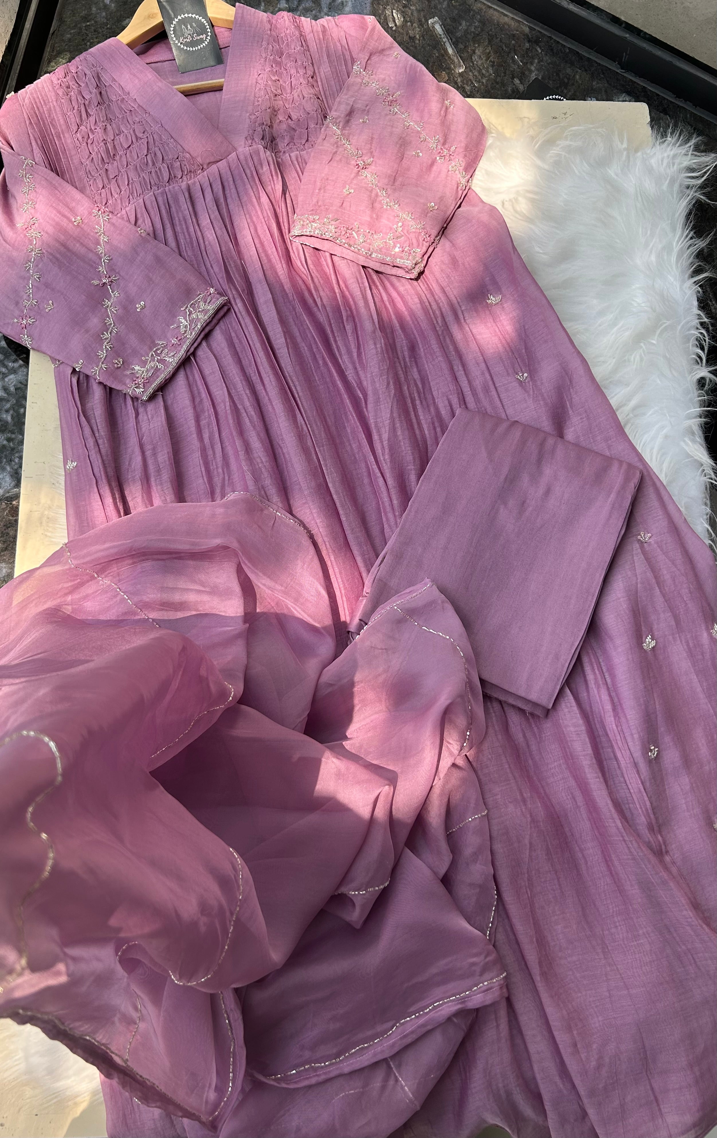 “MUL AURA” Premium Mul Chanderi Suit Set 💕✨ | KurtiSwag